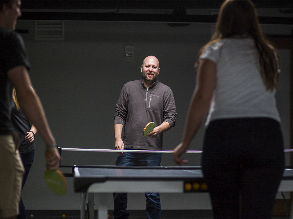 Duane Hunt plays ping pong